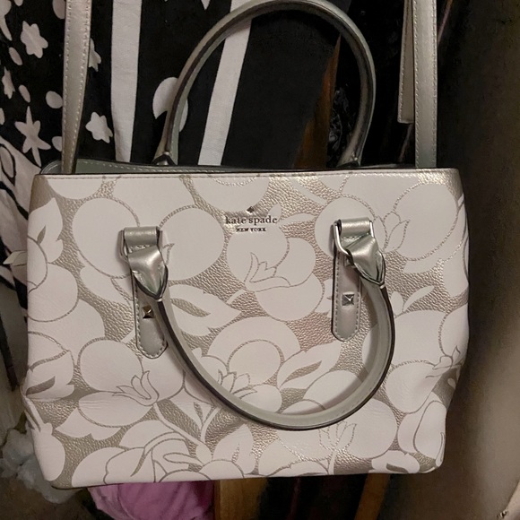 Kate Spade purse - Picture 1 of 8